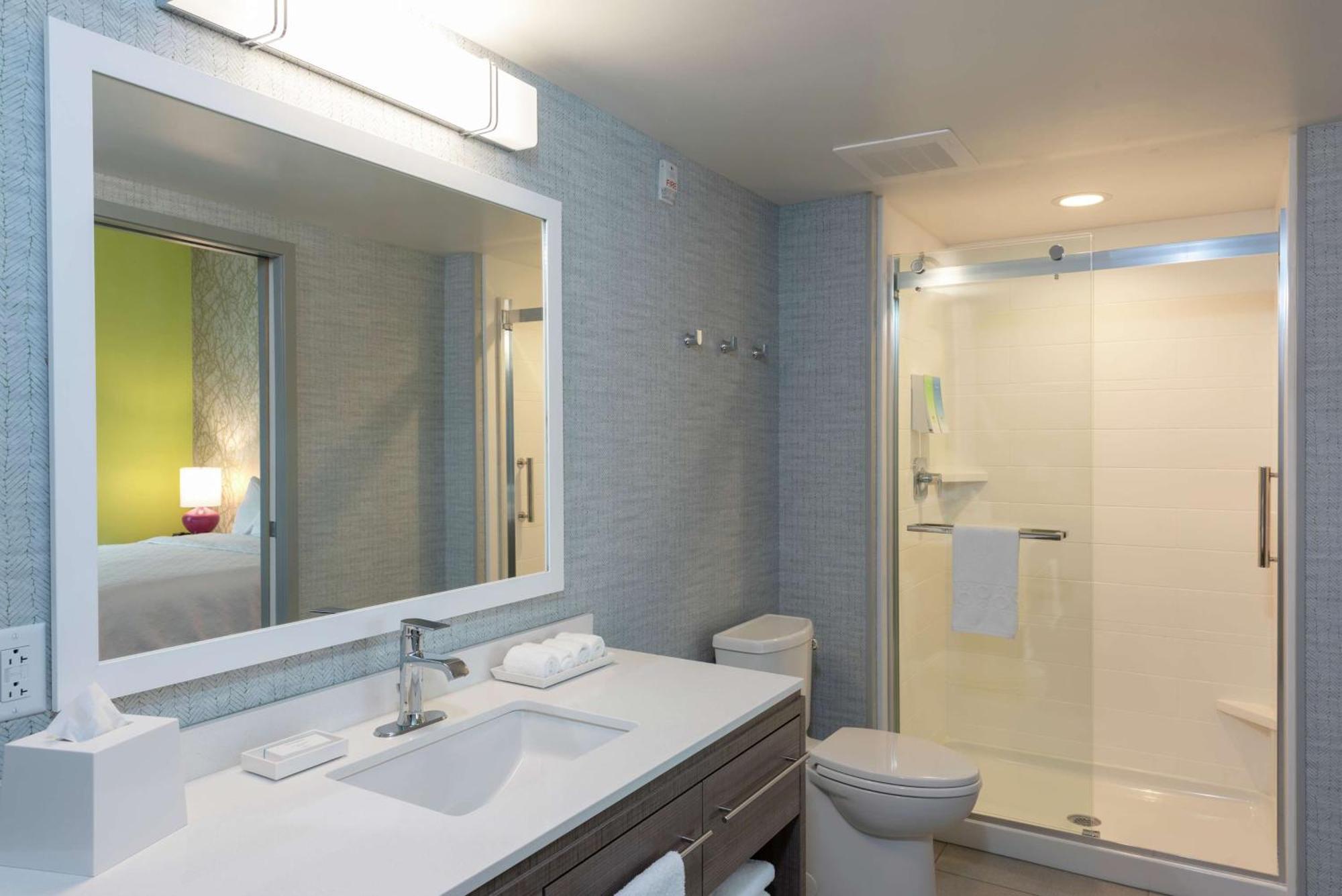 Home2 Suites By Hilton Indianapolis Airport Exterior foto