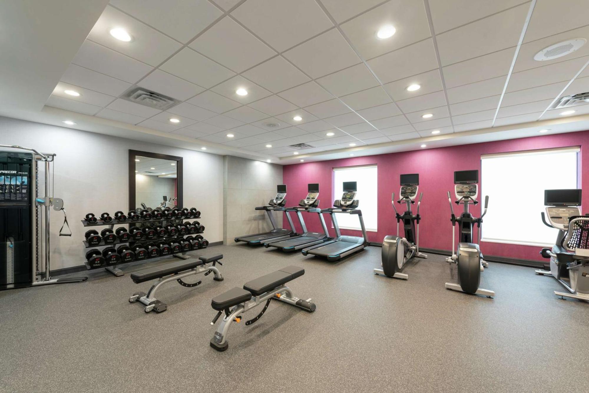 Home2 Suites By Hilton Indianapolis Airport Exterior foto